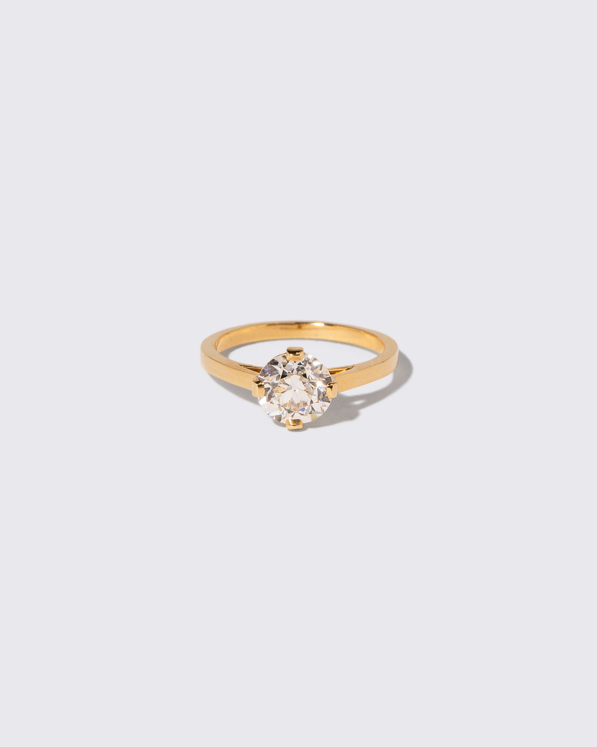 Super White Diamond Barragán Ring on light color background.