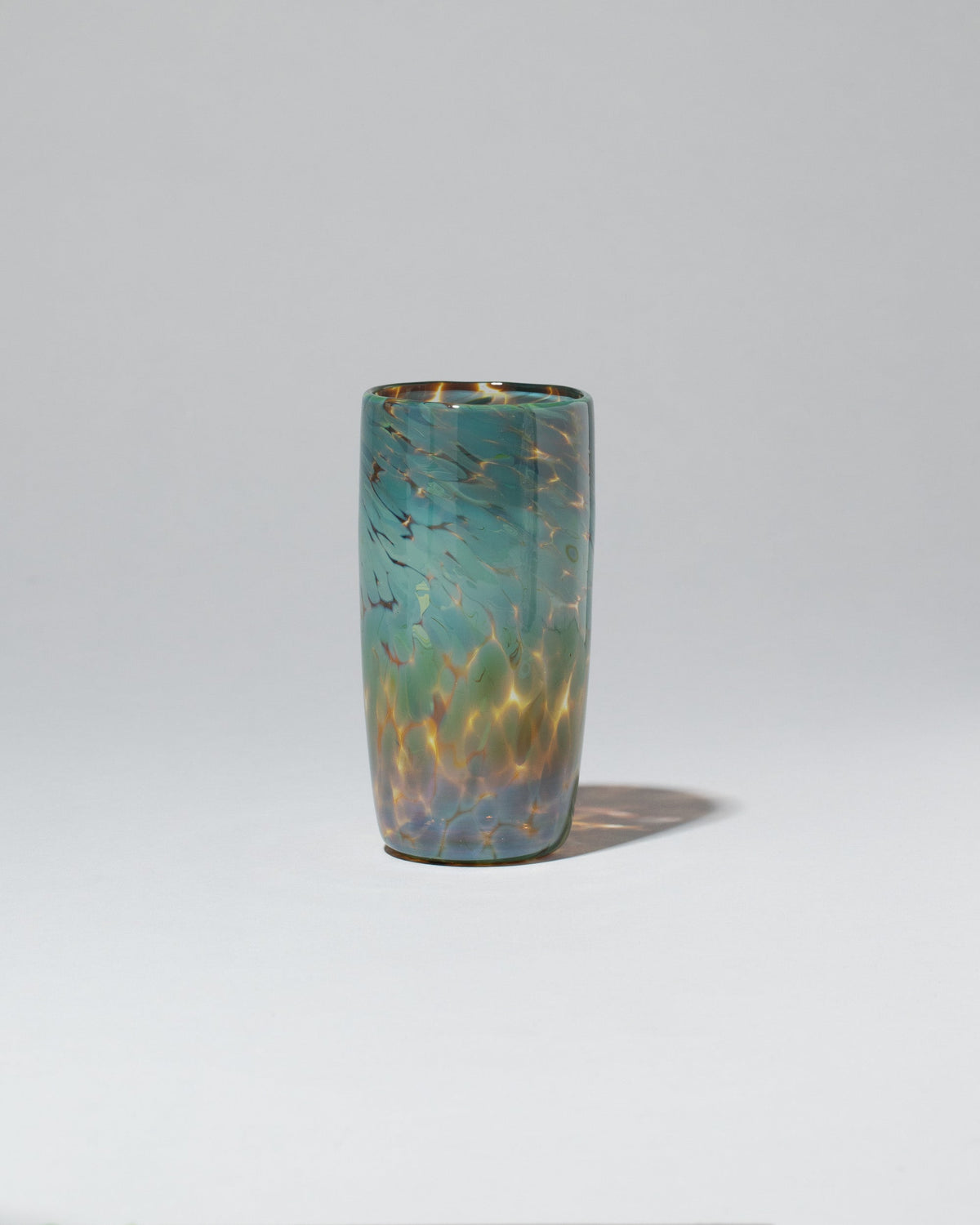 Sirius Glassworks Seascape Tumbler on light color background.