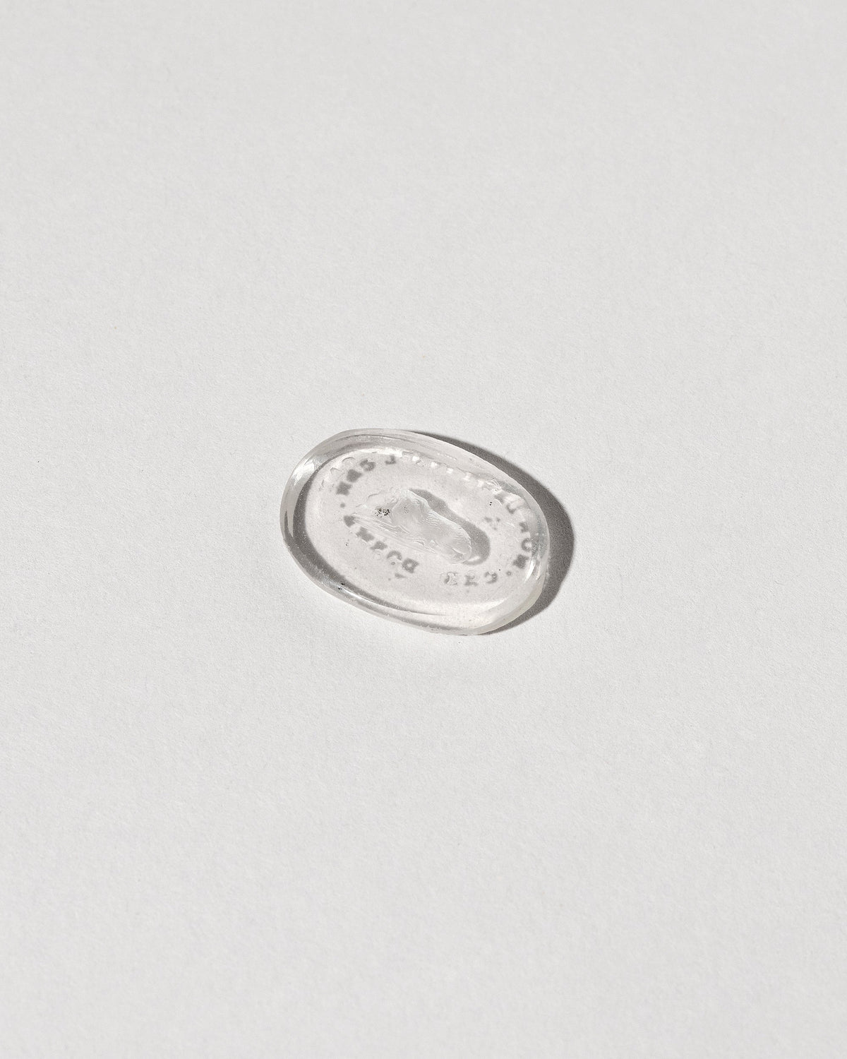  Peace Intaglio Seal on light color background.