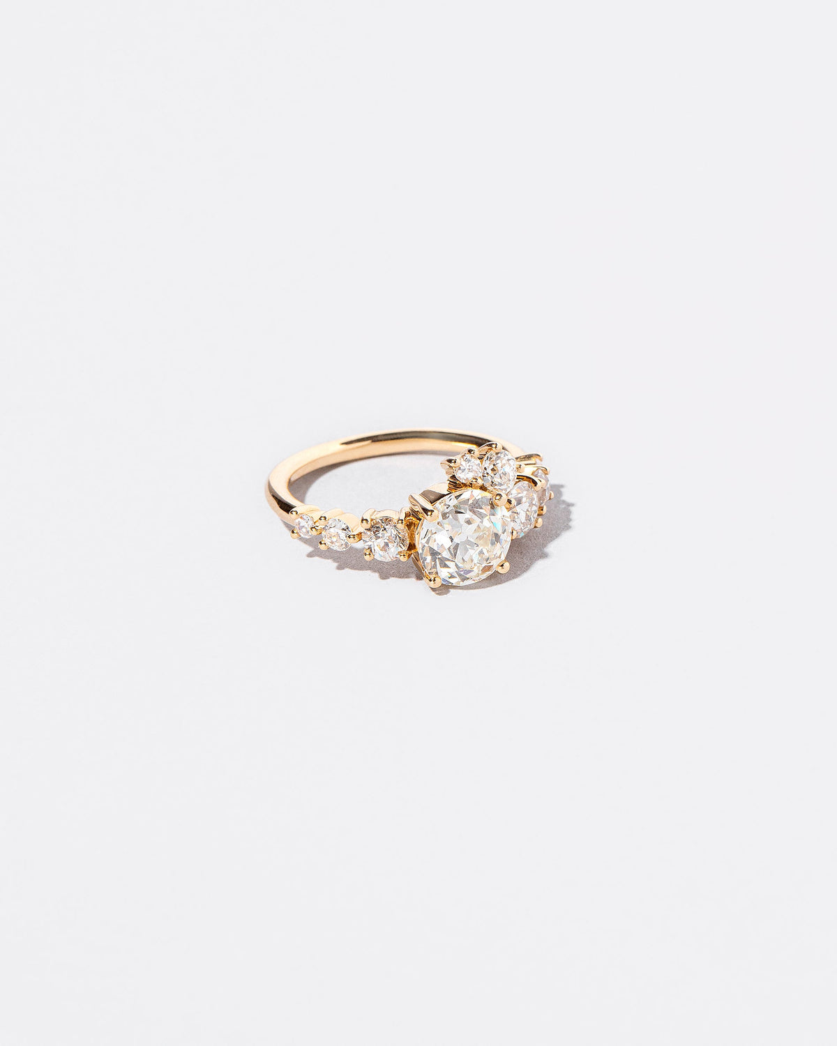  Super Luna Ring - White Diamond on light color background.
