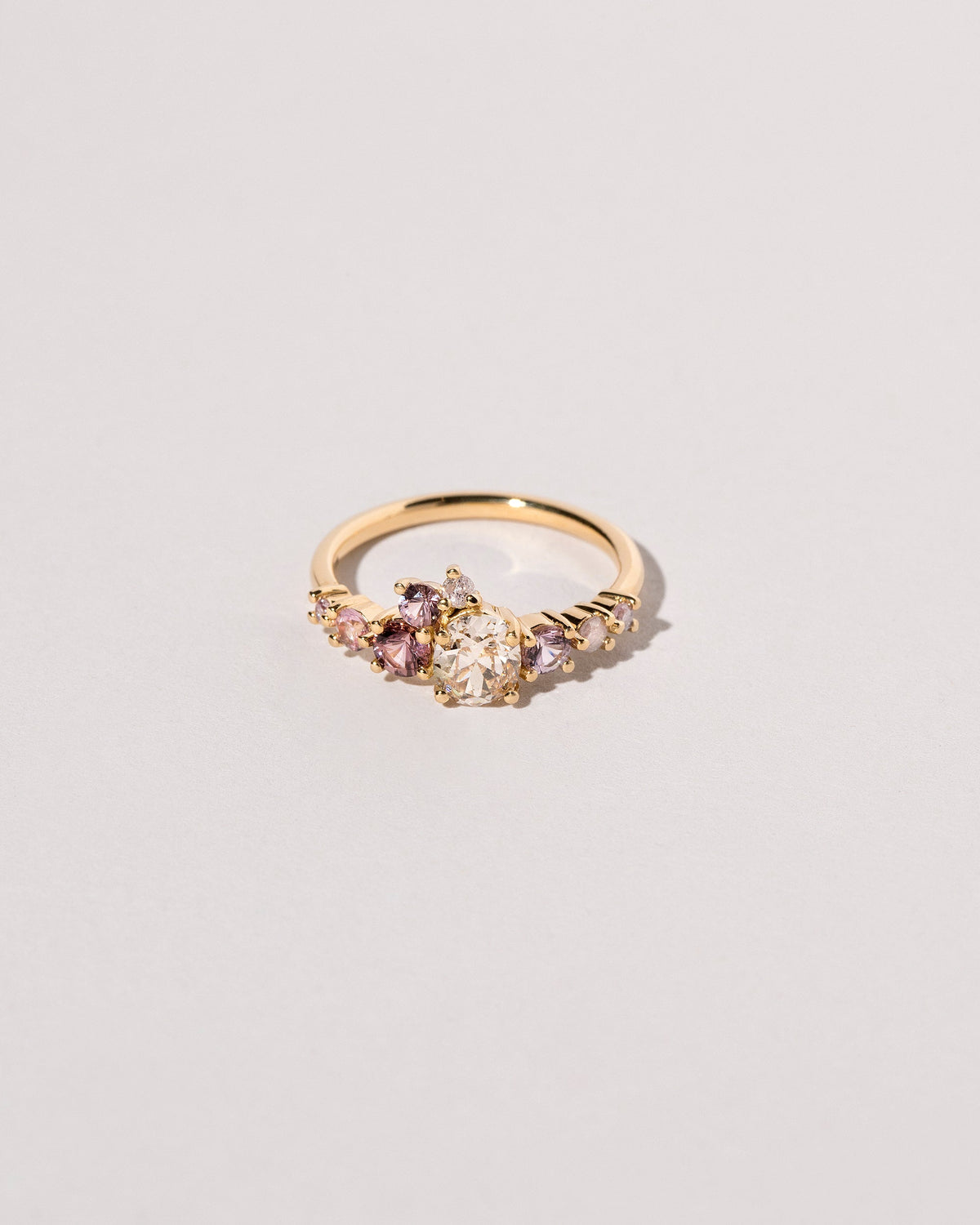  Vinca Ring on light color background.