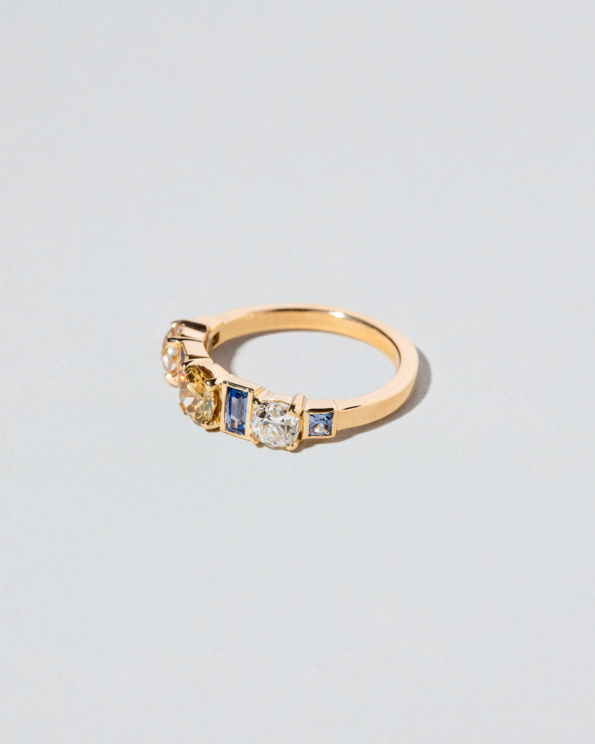  Morant Ring on light color background.