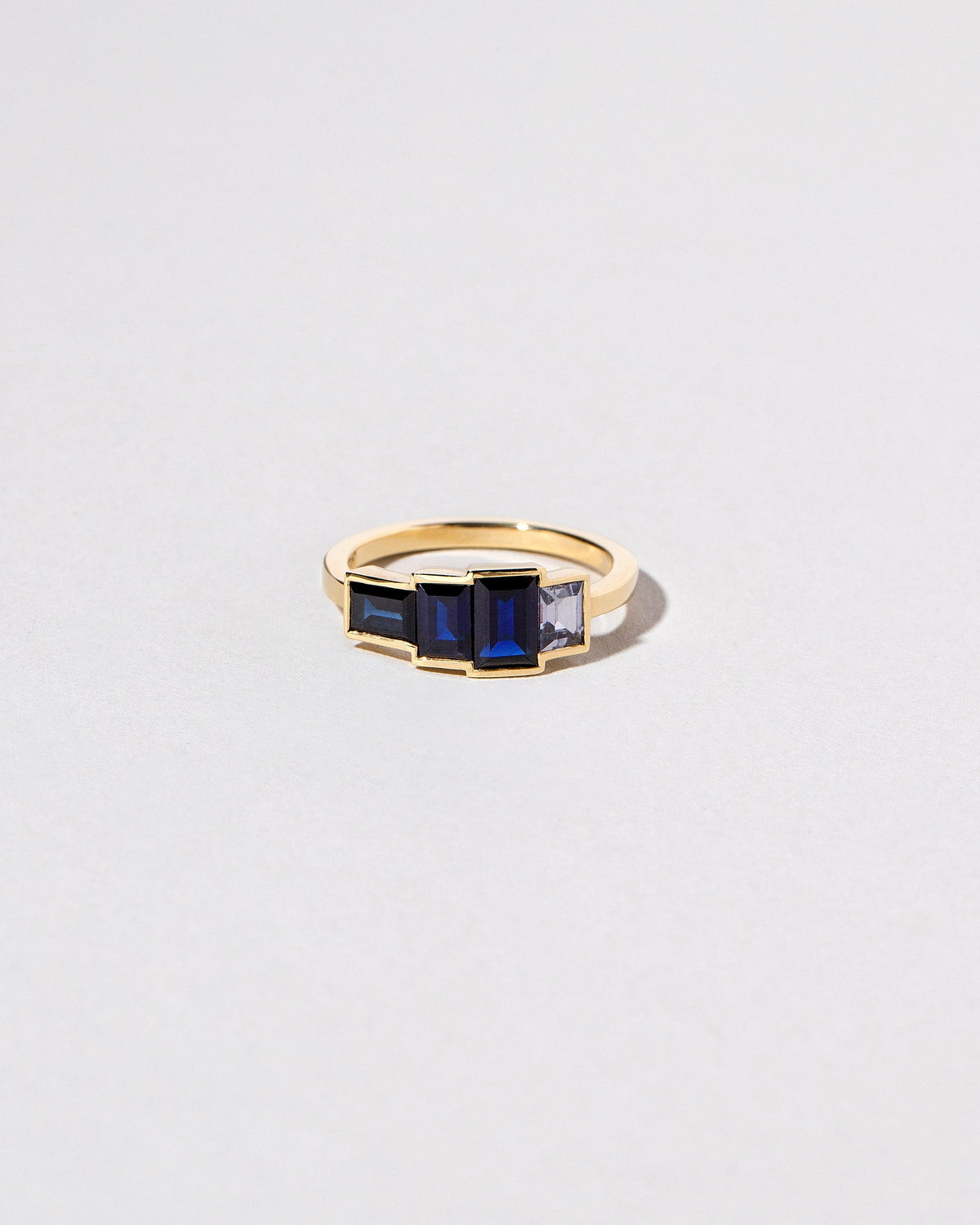  Hover Ring on light color background.