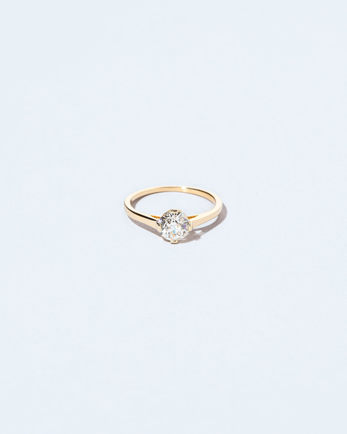 White Diamond Barragán Ring on light color background.