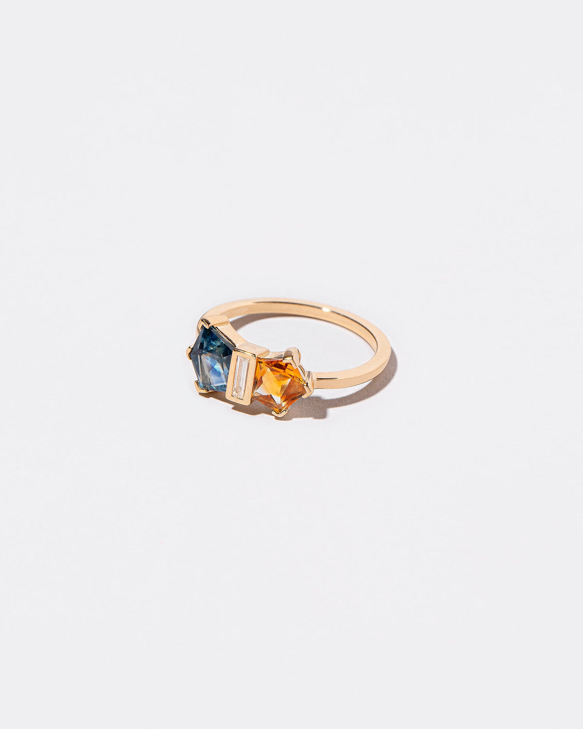  Nimloth Ring on light color background.