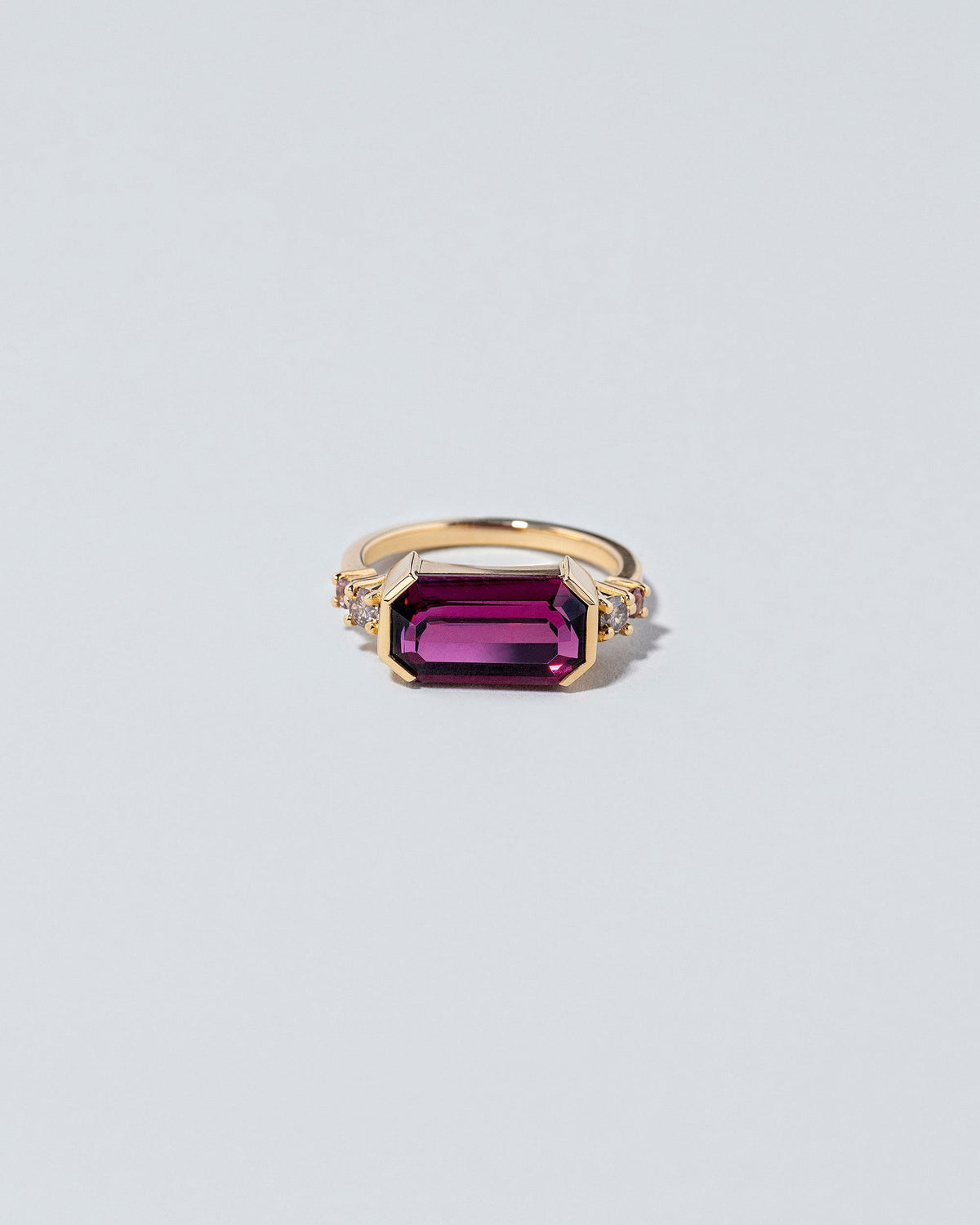 Mesa Ring on light color background.