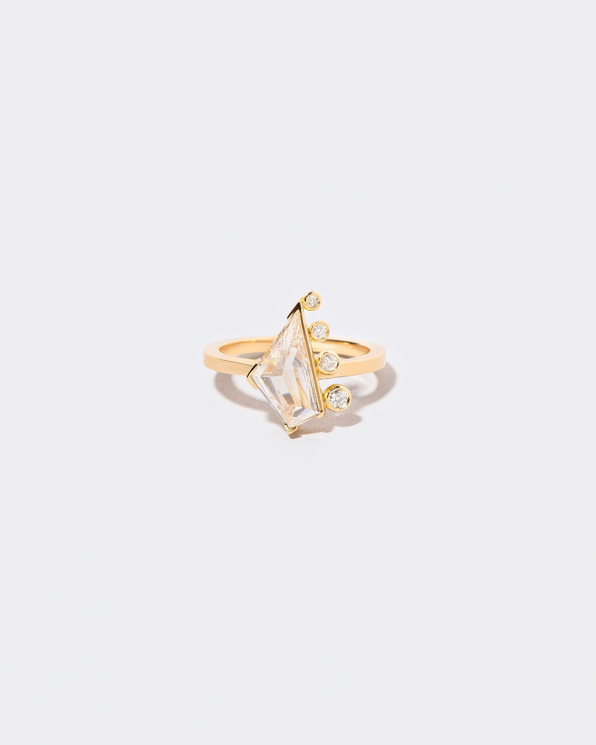  Perspective Ring on light color background.