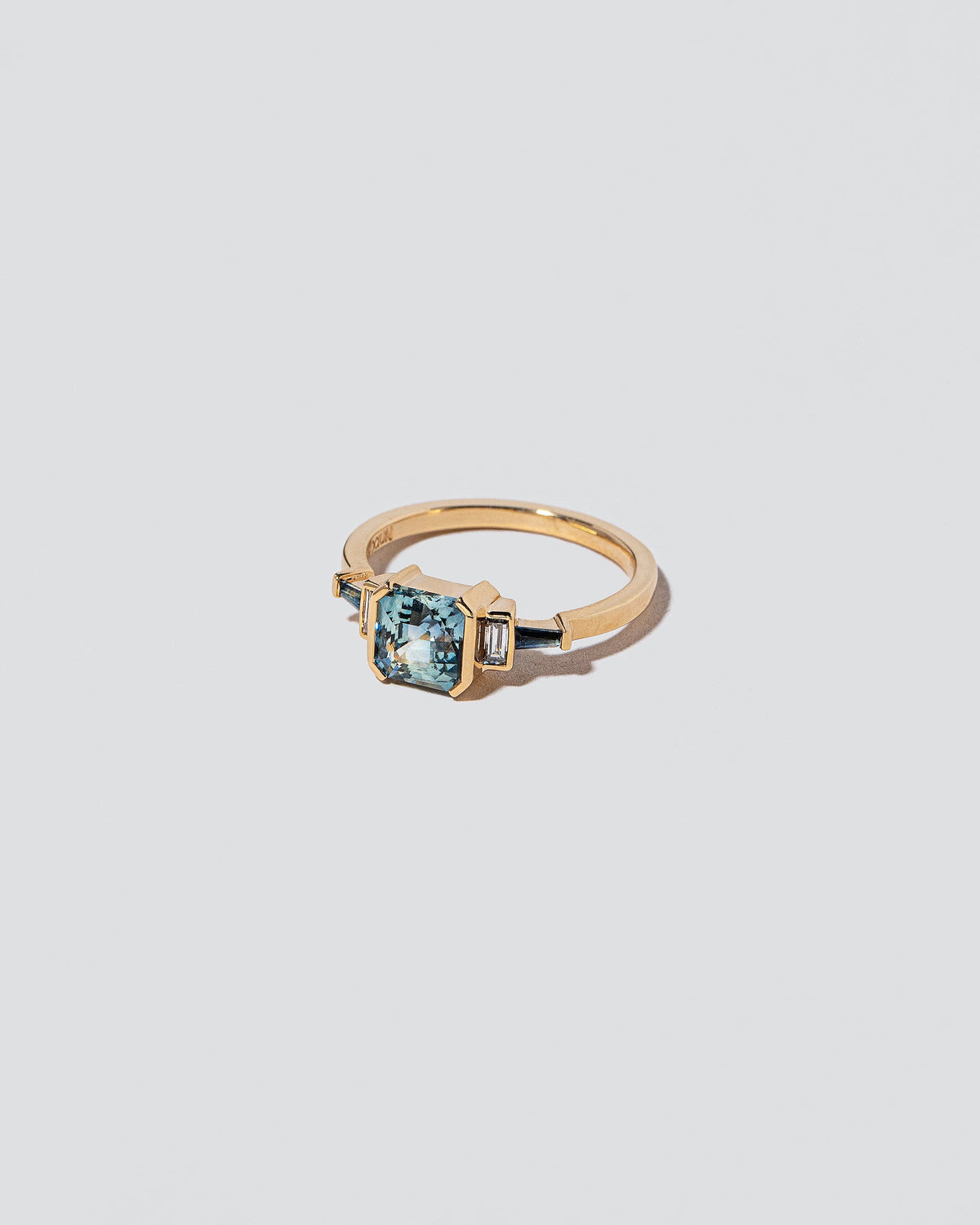  Cryo Ring on light color background.