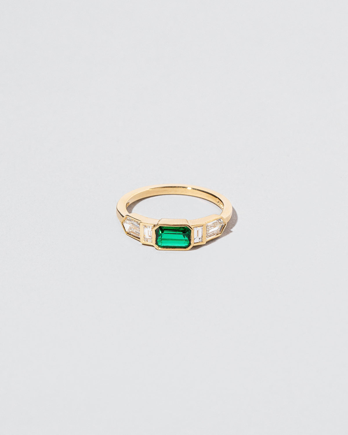  Seer Ring on light color background.
