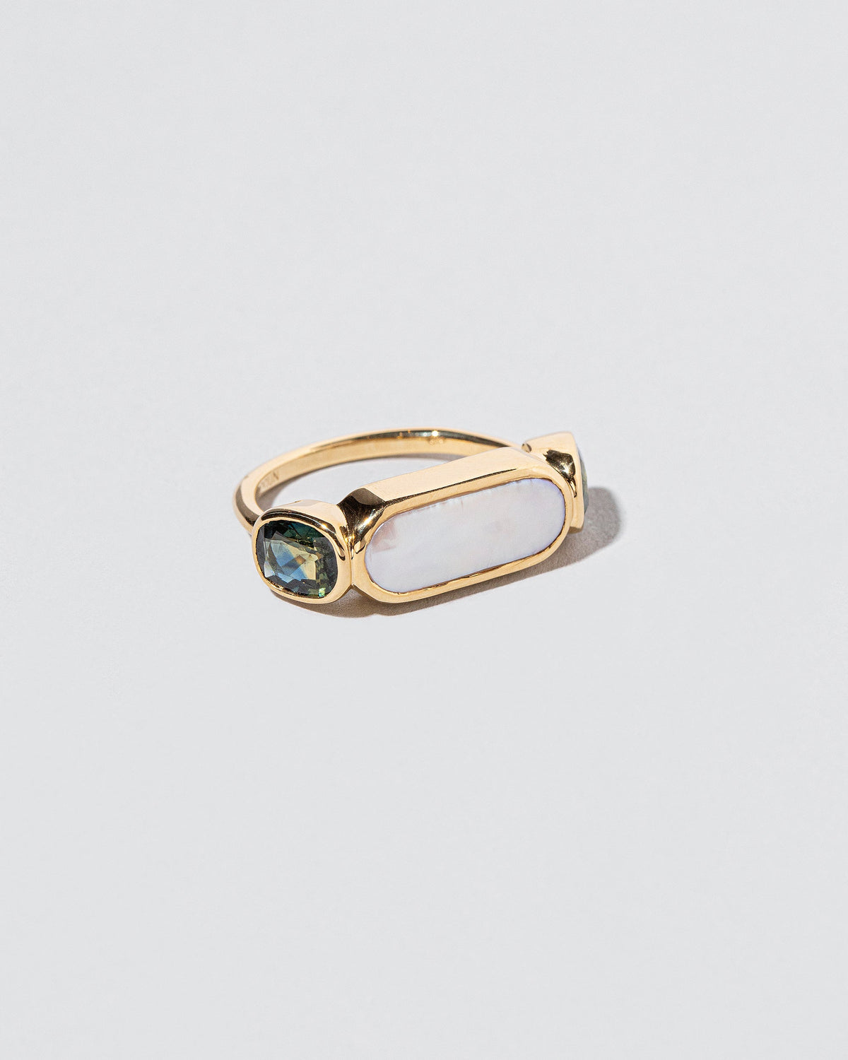  Luster Ring on light color background.