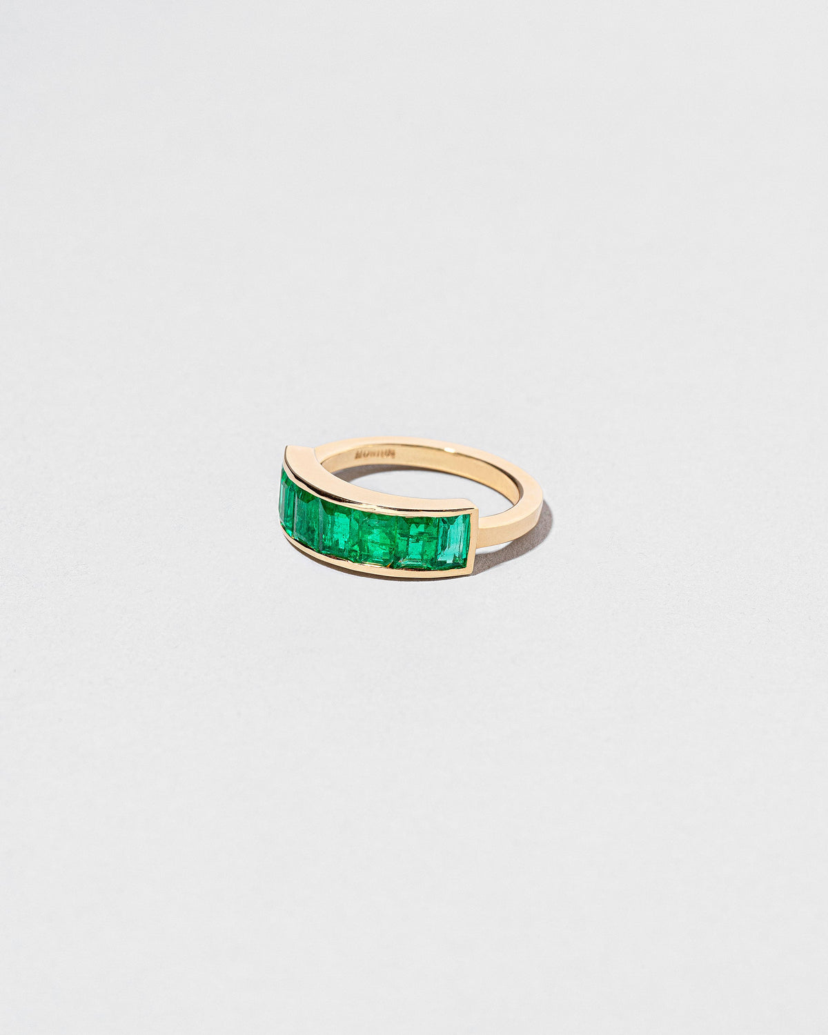  Pillar Ring on light color background.